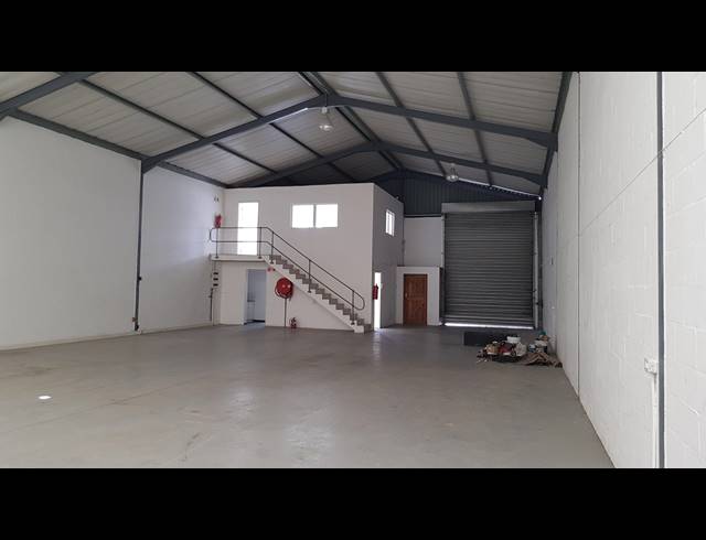 325M² FACTORY TO LET IN SAXENBURG PARK 1